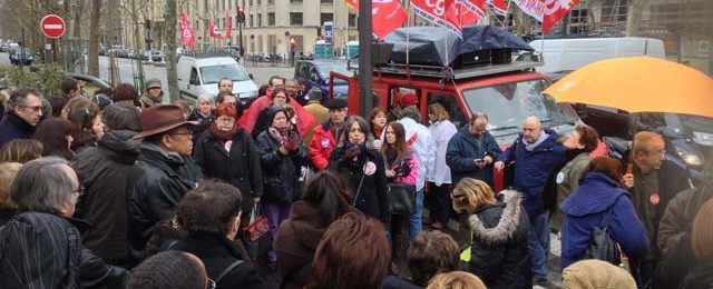 Le ras-le-bol des cadres en blouse blanche